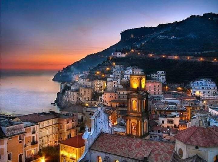 Amalfi Coast Palace In Minori Lejlighed Eksteriør billede
